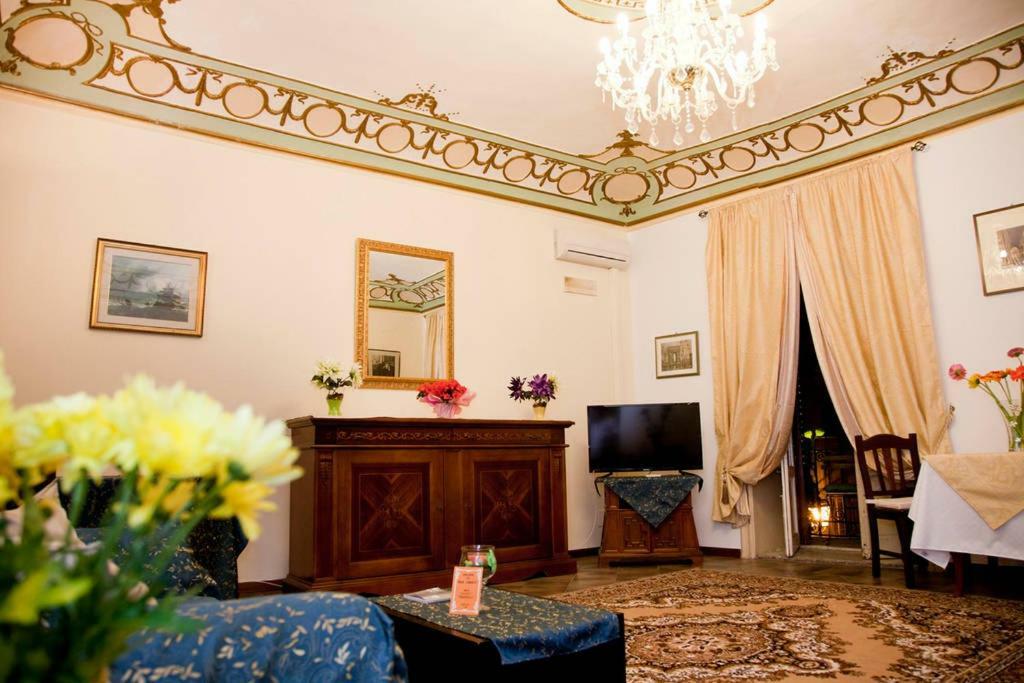 Locami Holiday&rooms Piazzetta Messinese